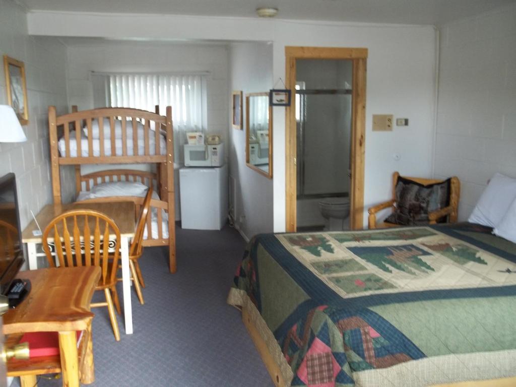 Budget Host Elk Antler Inn Thermopolis Oda fotoğraf